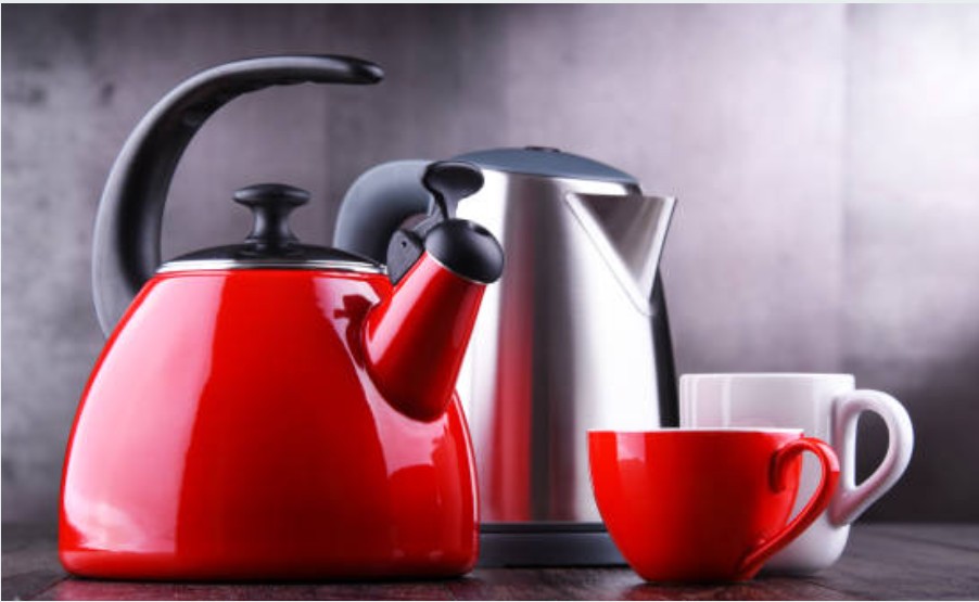 Comparing Kettle Traditional vs. Modern Models