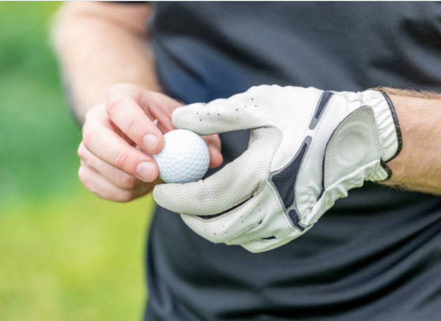 Golf Gloves Material, Fit, and Function