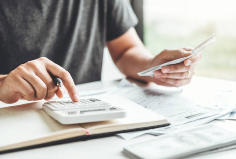 What are the benefits of budgeting with PCM rent