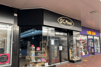 A.G. Meek, the well-established independent shoe retailer, will be closing its Gloucester branch this week, bringing an end to six decades of trade in the city