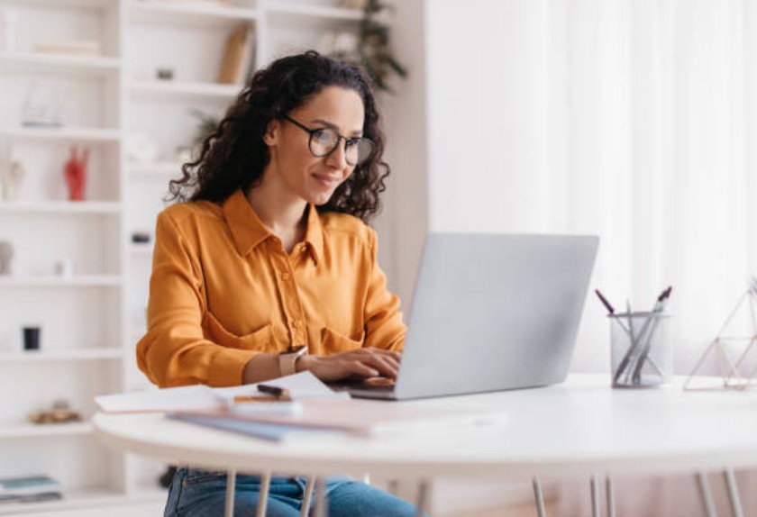 Can Travel Agents Make a Six-Figure Income