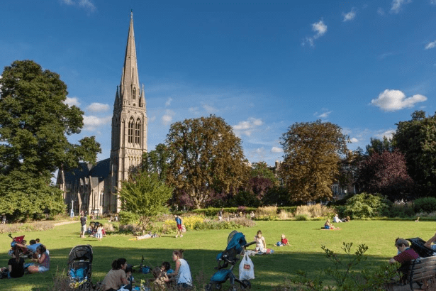 Clissold Park