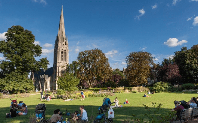 Clissold Park