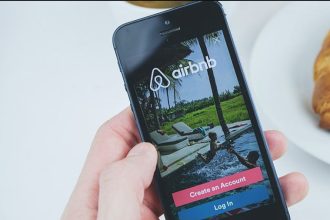 How to Change Currency on Airbnb