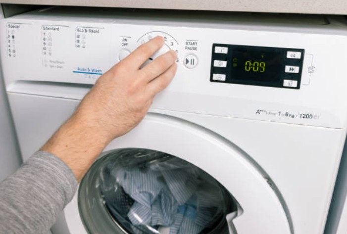 How to Reset a Hotpoint Washing Machine