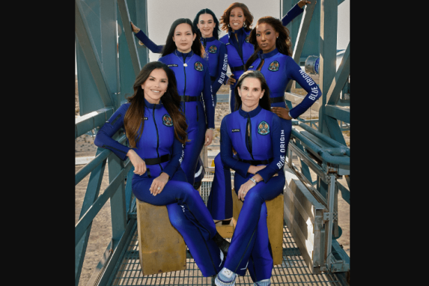 Katy Perry with The Blue Origin astronauts ahead of the launch