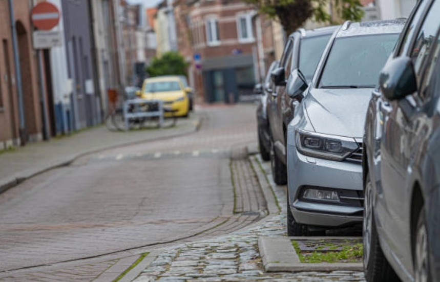 Pavement Parking Bans on Local Communities