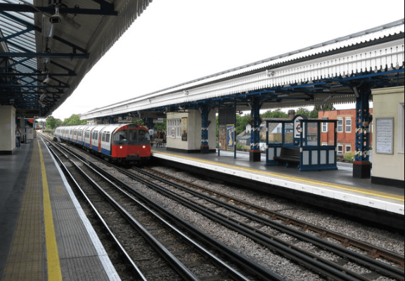 Turnham Green station