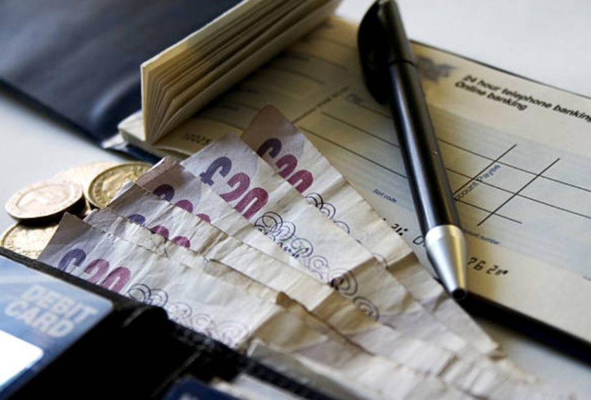 What Is the Maximum Income to Qualify for Legal Aid UK