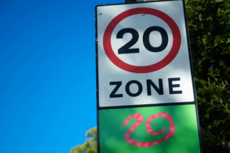 20mph Zone board