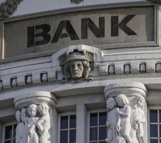 Banks Allow You to Pay Money