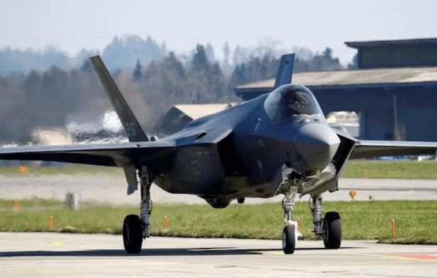 F‑35B Lightning stealth fighter