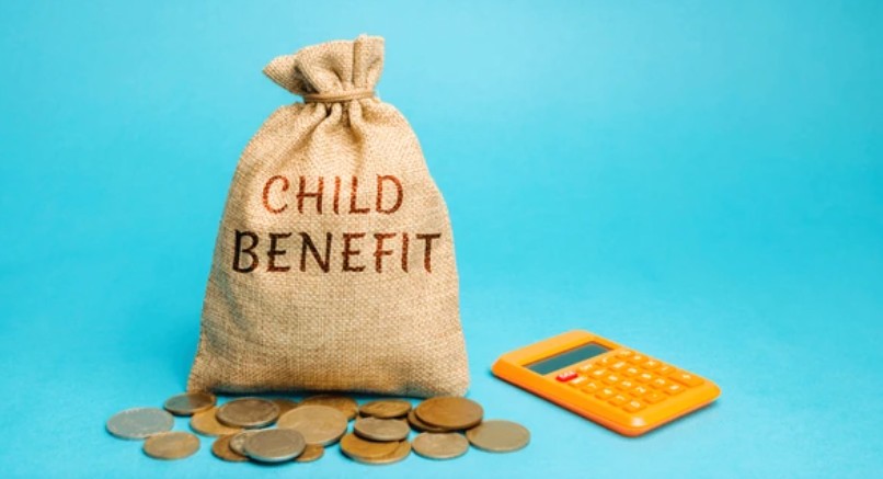 hmrc urges parents to claim child benefit for christmas