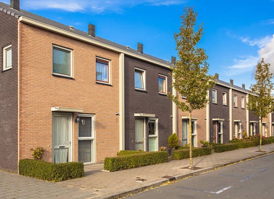 Housing Benefit in different area