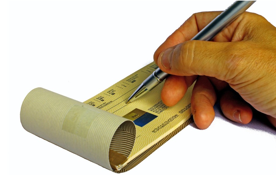 How Do You Pay in a Cheque