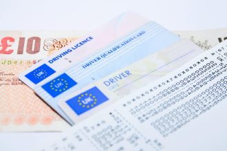 What Documents Do I Need to Renew Driving Licence at Post Office