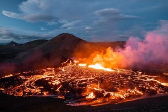 Iceland volcano eruption