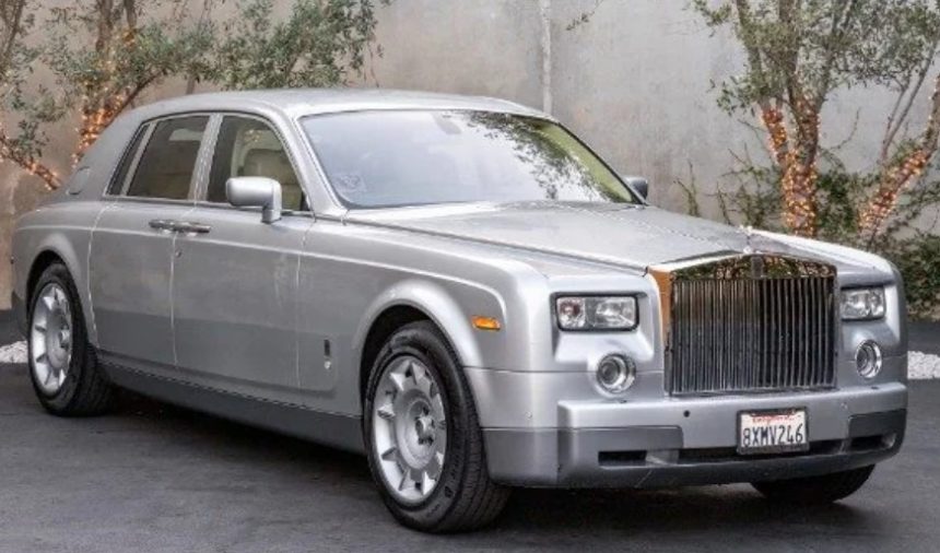 UK Stocks Climb as Rolls-Royce Lifts Market