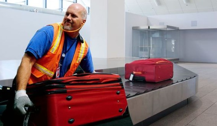Spanish airport amid ongoing baggage handler strikes.