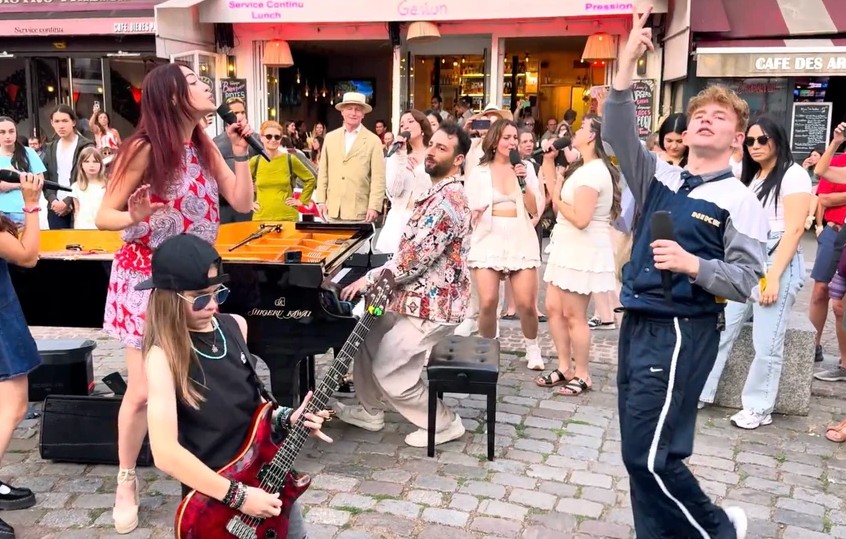 Bohemian Rhapsody flashmob