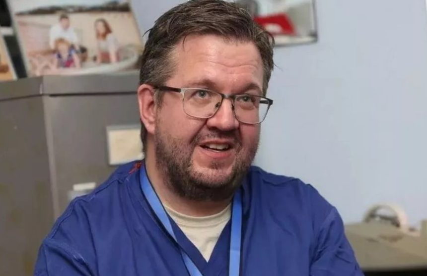 Dr Neil Hopper