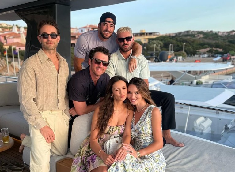 Nina Dobrev has been spotted Holidays with Zac Efron