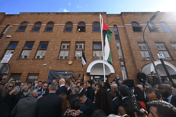 Palestine flag raised at London