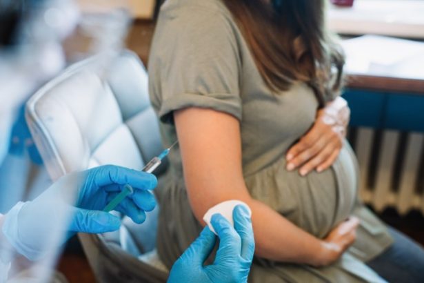 Pregnant womens are urged to take Whooping Cough Vaccine
