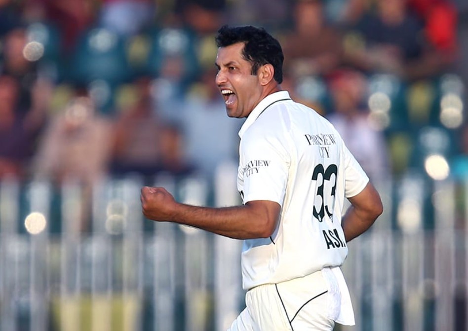 Asif Radi Asif Afridi Claims First Test Wicket After 16 Years
