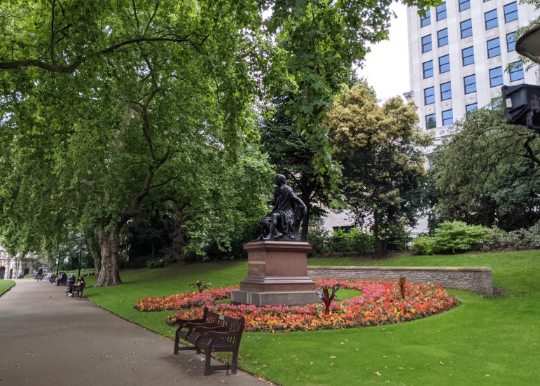 Victoria Embankment Gardens