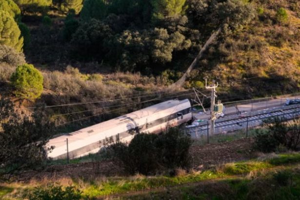 Spain train crash