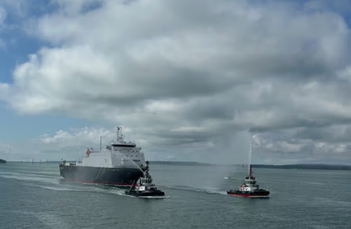 DFDS Caesarea Trader fire