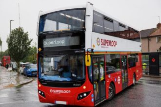 SL15 Superloop bus