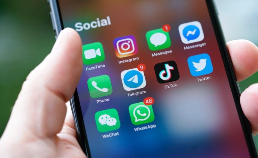 Social Media Health Warnings