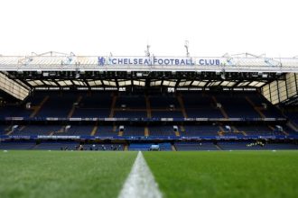 Chelsea host Man City